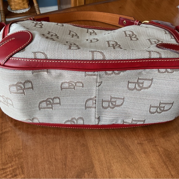 Dooney & Bourke Side Pocket Hobo Red Florentine with wallet - Picture 8 of 16